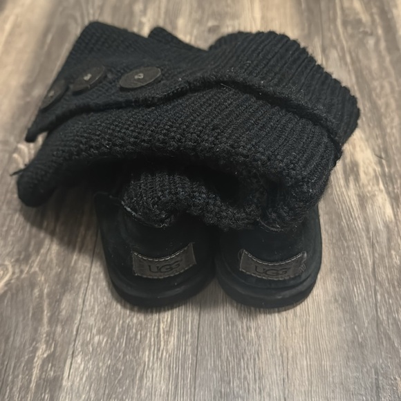 UGG Classic Cardi Knit Boot, Black. - Picture 3 of 7